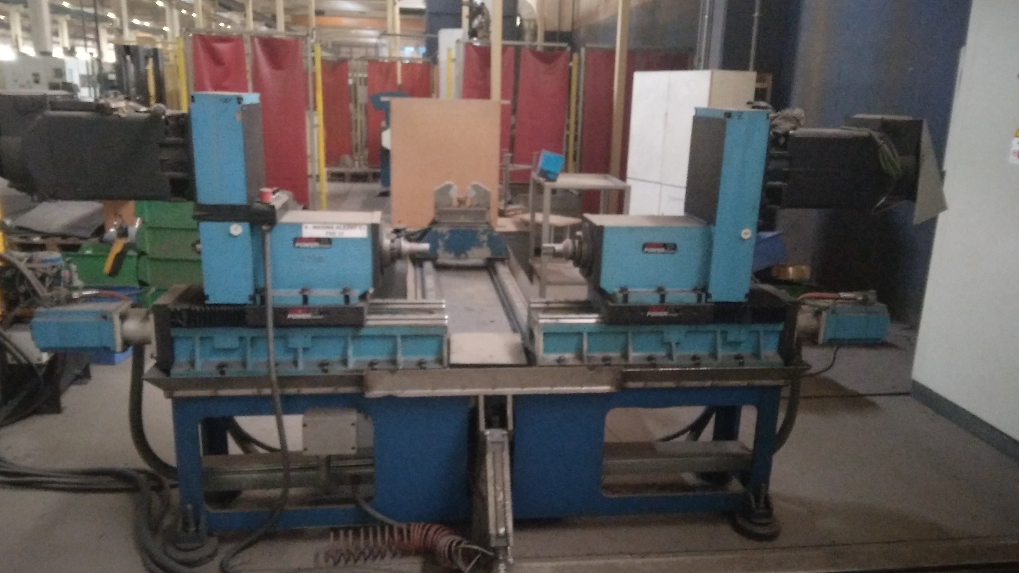 Mașină de alezat cilindri la 2 capete POWERTEC