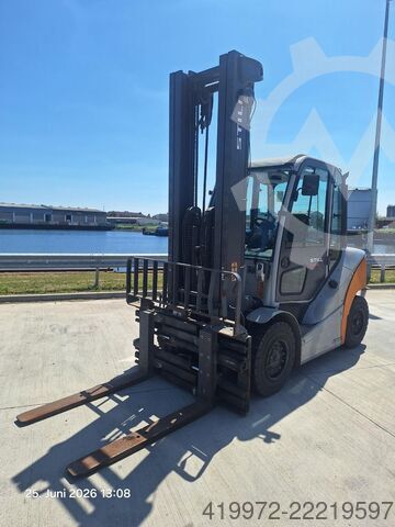 Stivuitor diesel Still RX70-40 (4.0 t, catarg triplex)