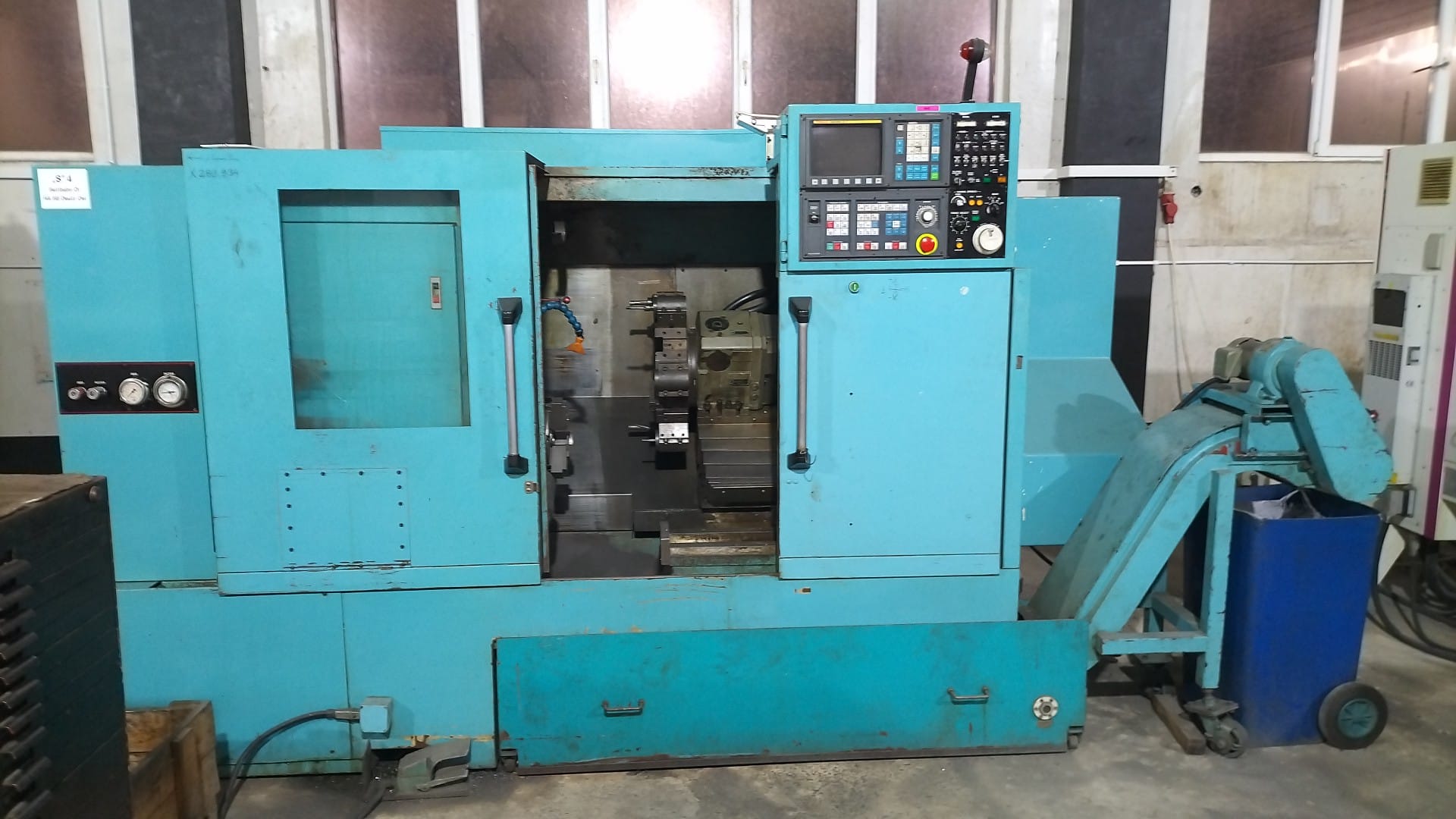 Strung CNC Doosan Puma 200 MS, centru de strunjire orizontal