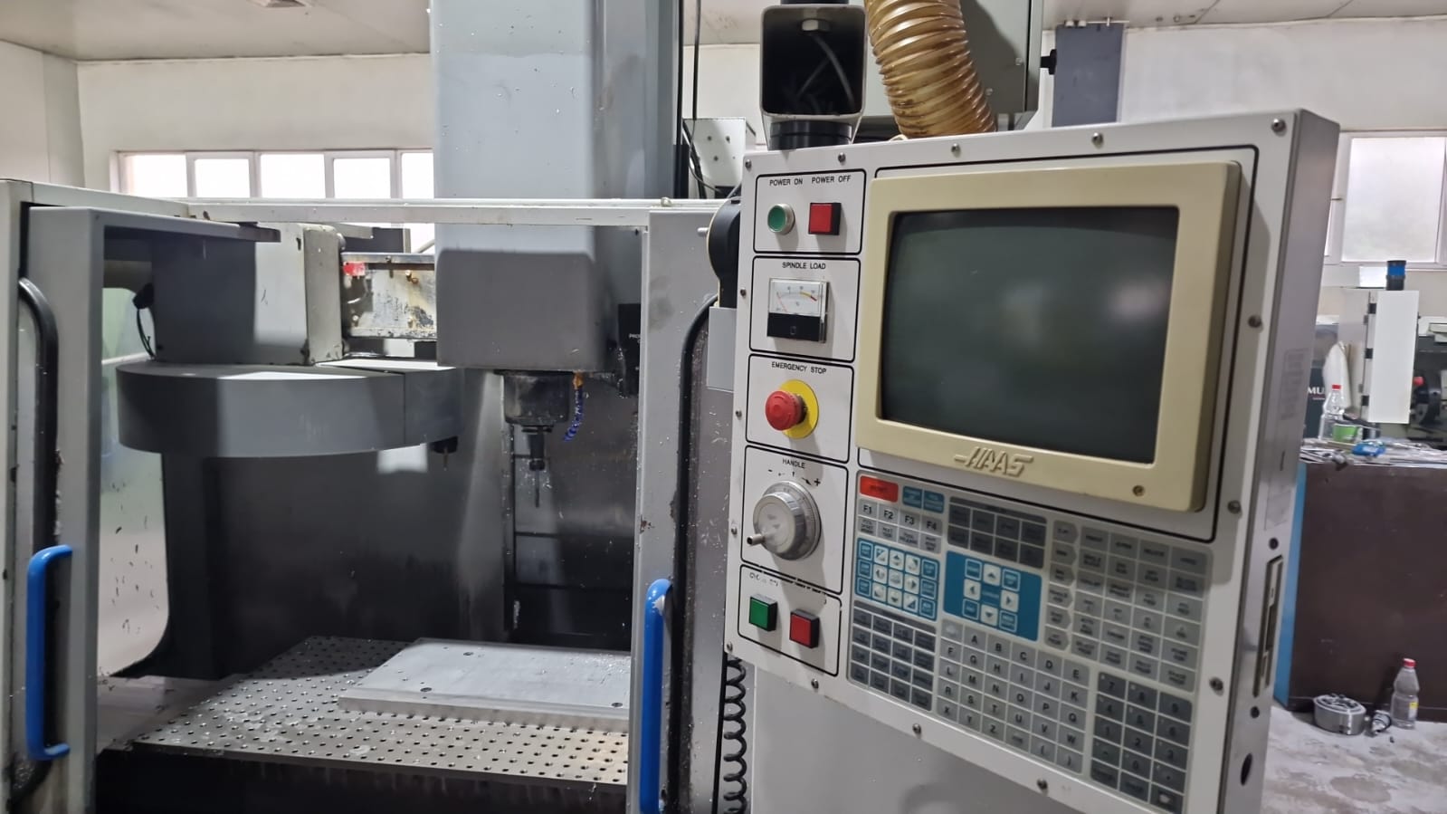 Centru de Prelucrare Vertical Haas Model 2 CNC