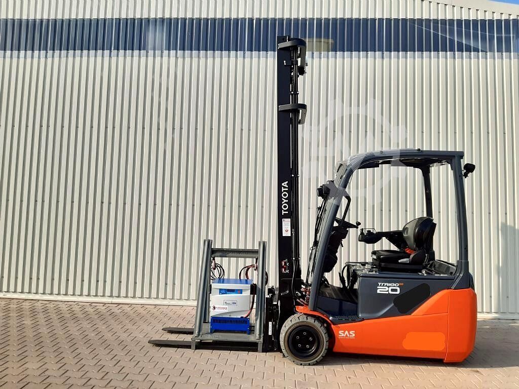 Stivuitor electric cu 3 roți Toyota 8FBE20T